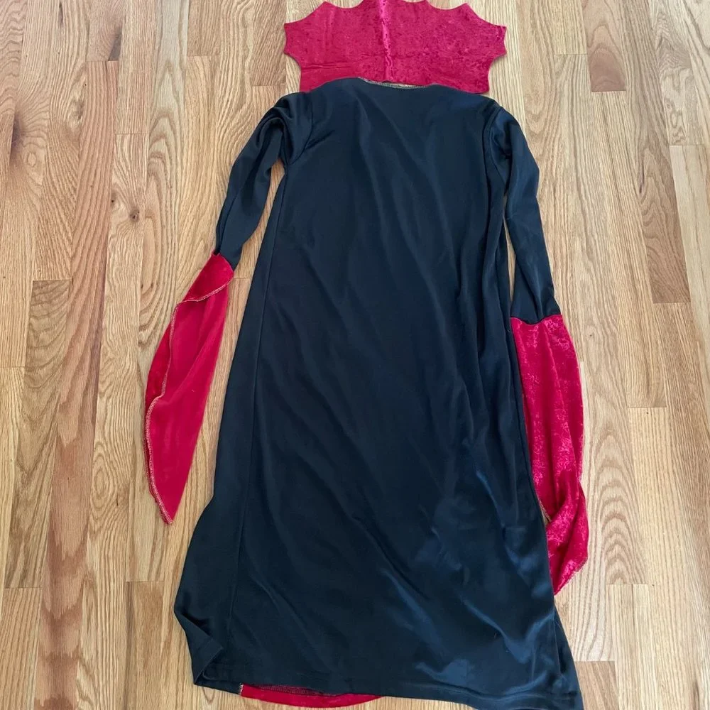 Rubies Gothic Vampiress Dress and Collar Girls Medium Size 8-10 for 5-7 Year Old